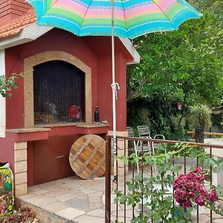 Jerolima Apartment *